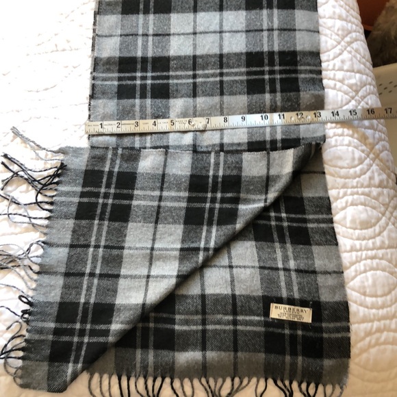 Burberry cashmere scarf mens/women - Picture 2 of 3